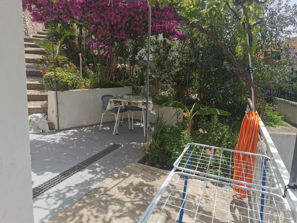 Apartman Tudor Kuzma Hvar Luaran gambar